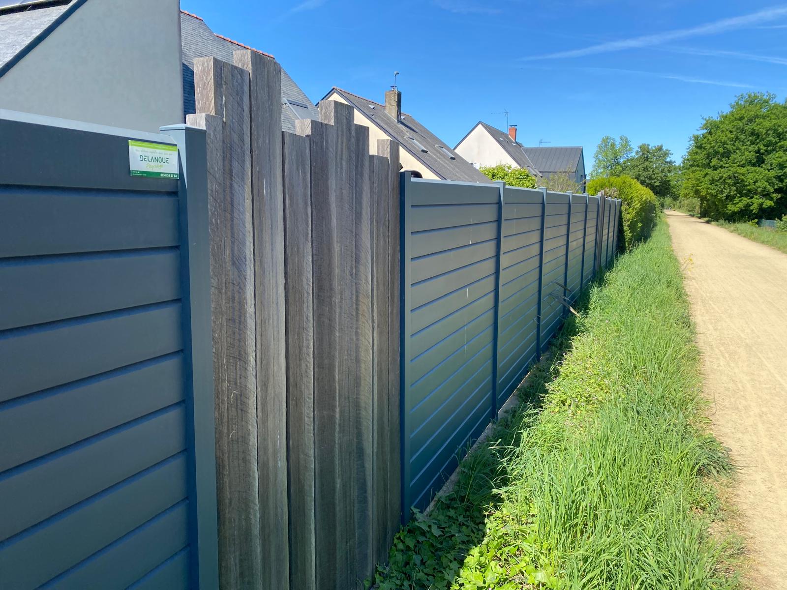 paysagiste angers installation cloture jardin 2026 1